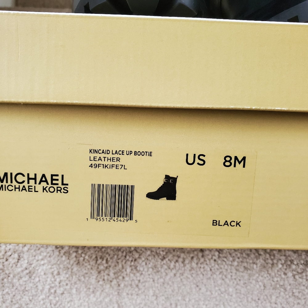 Michael Kors Kincaid boots - Picture 4 of 4